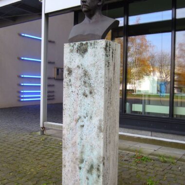 Denkmal für Hermann von Helmholtz