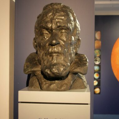 Büstendenkmal für Galileo Galilei