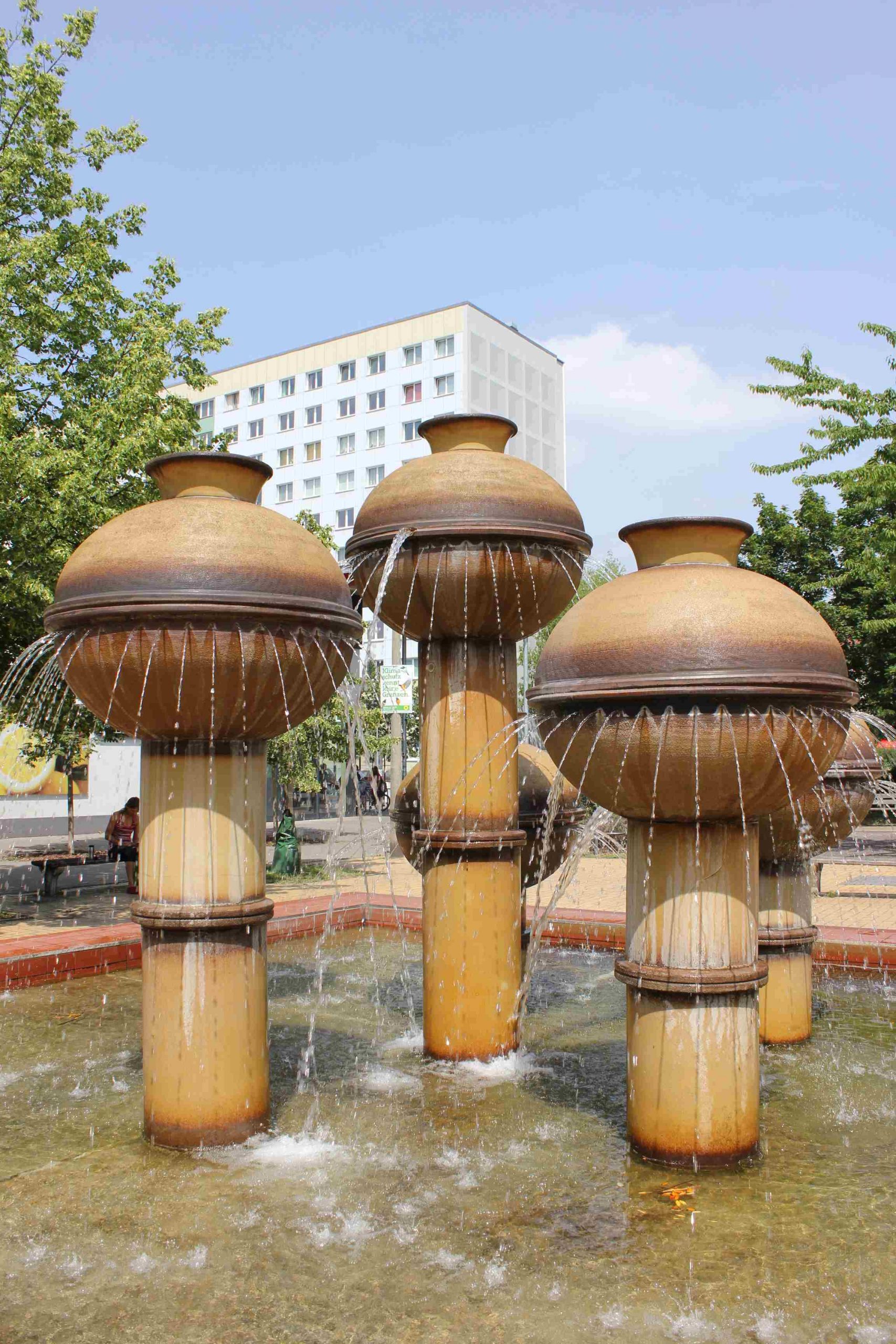 Keramikbrunnen Bildhauerei in Berlin