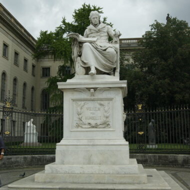 Wilhelm von Humboldt-Denkmal