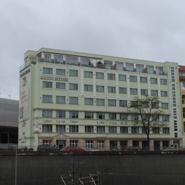 Ehem. Verwaltungsgebäude der Deutschen Fernkabel Gesellschaft (DFKG)