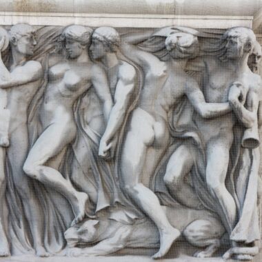 Reliefs „Freude“ und „Leid“