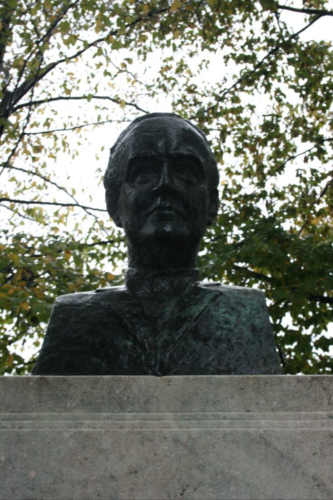 FriedrichPaulsenDenkmal Bildhauerei in Berlin