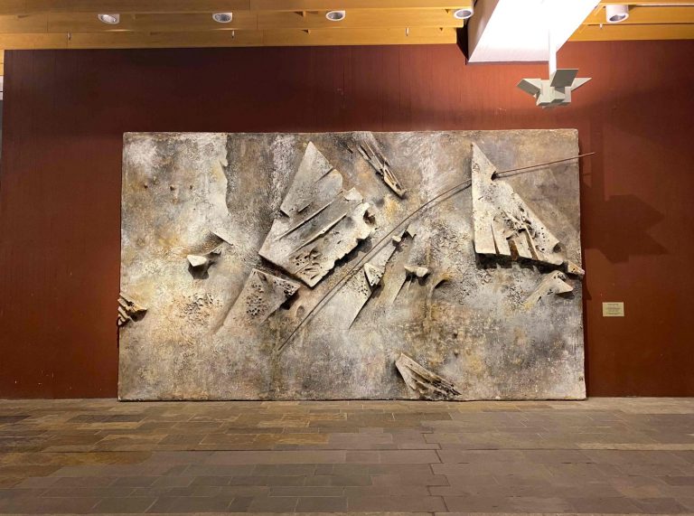 Jede Enttäuschung öffnet Die Augen Und Verschließt Das Herz Panta Rhei – Bildhauerei in Berlin