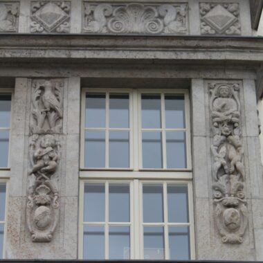 allegorische Reliefs der fünf Kontinente