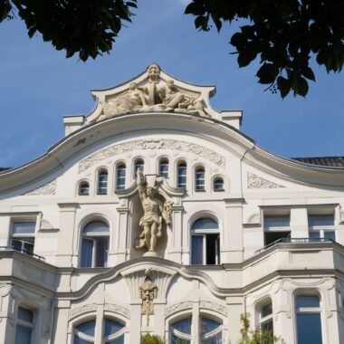 Allegorien von Industrie und Handwerk