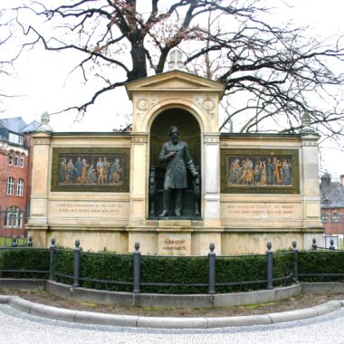Albrecht-von-Graefe-Denkmal
