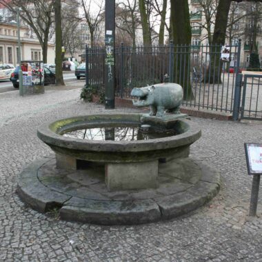 Nilpferdbrunnen